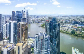 Lvl 76 Sleep Among the Clouds by Stylish Stays, Brisbane